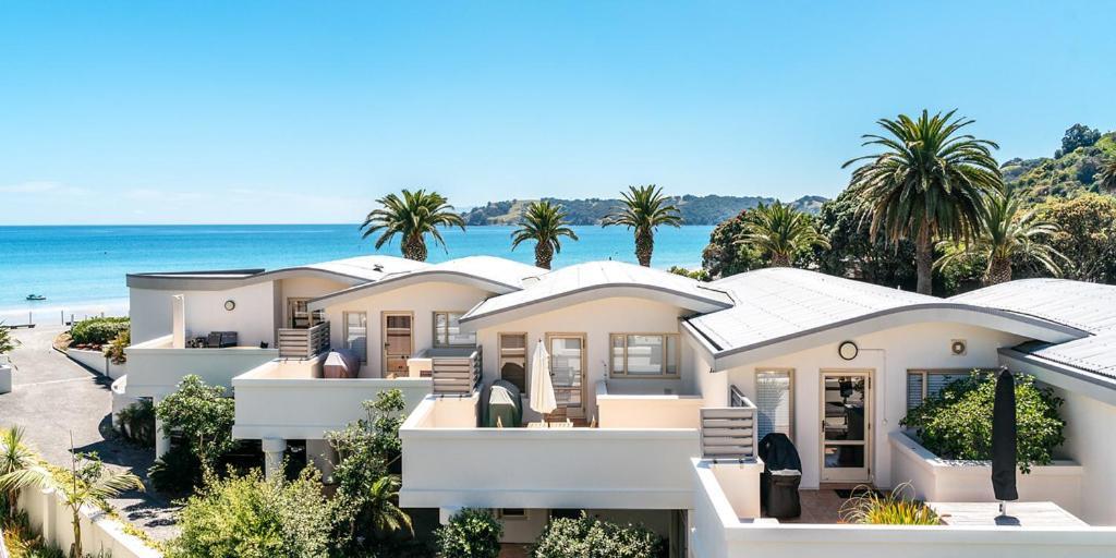 Onetangi Beach Apartments Dış mekan fotoğraf