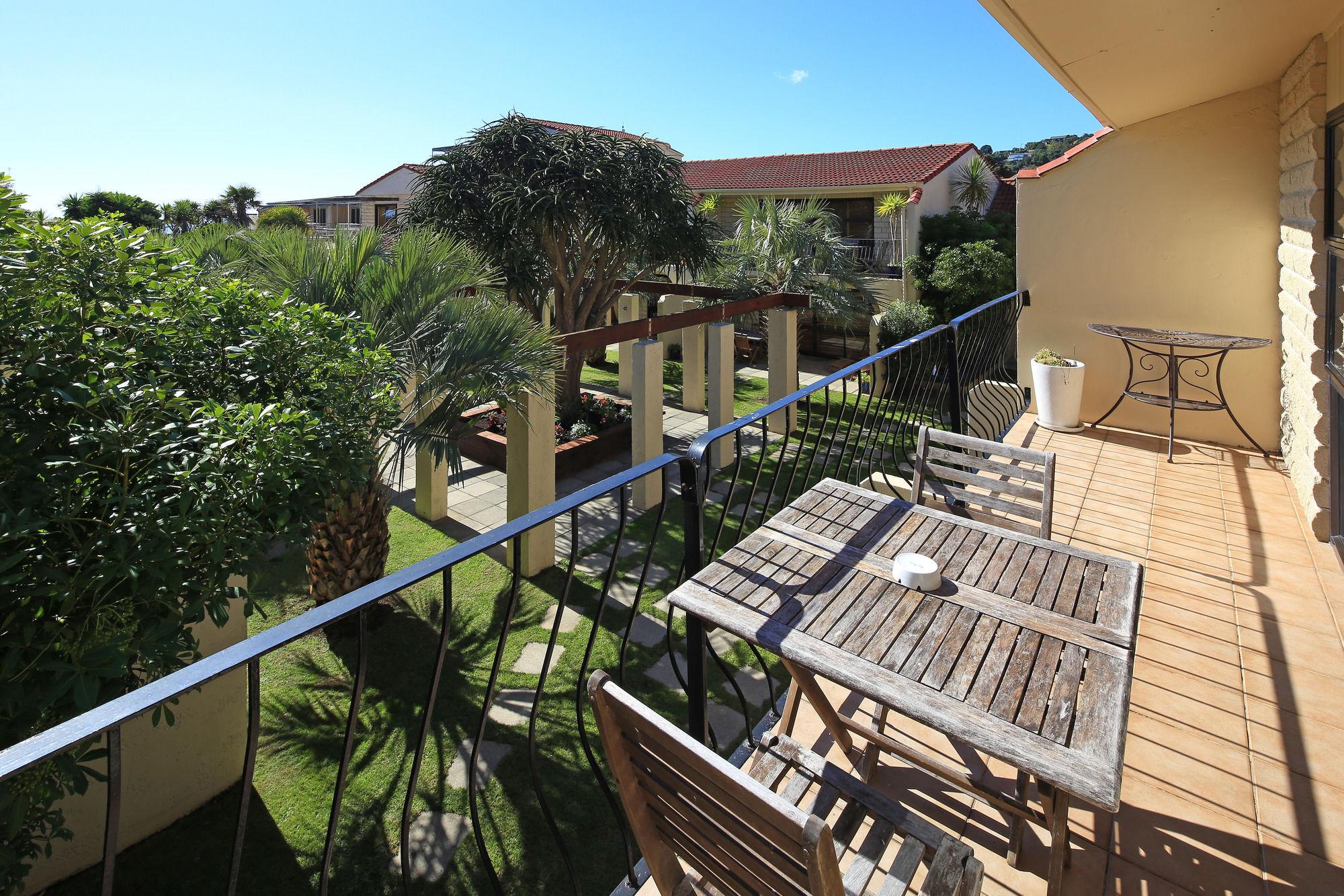 Onetangi Beach Apartments Dış mekan fotoğraf