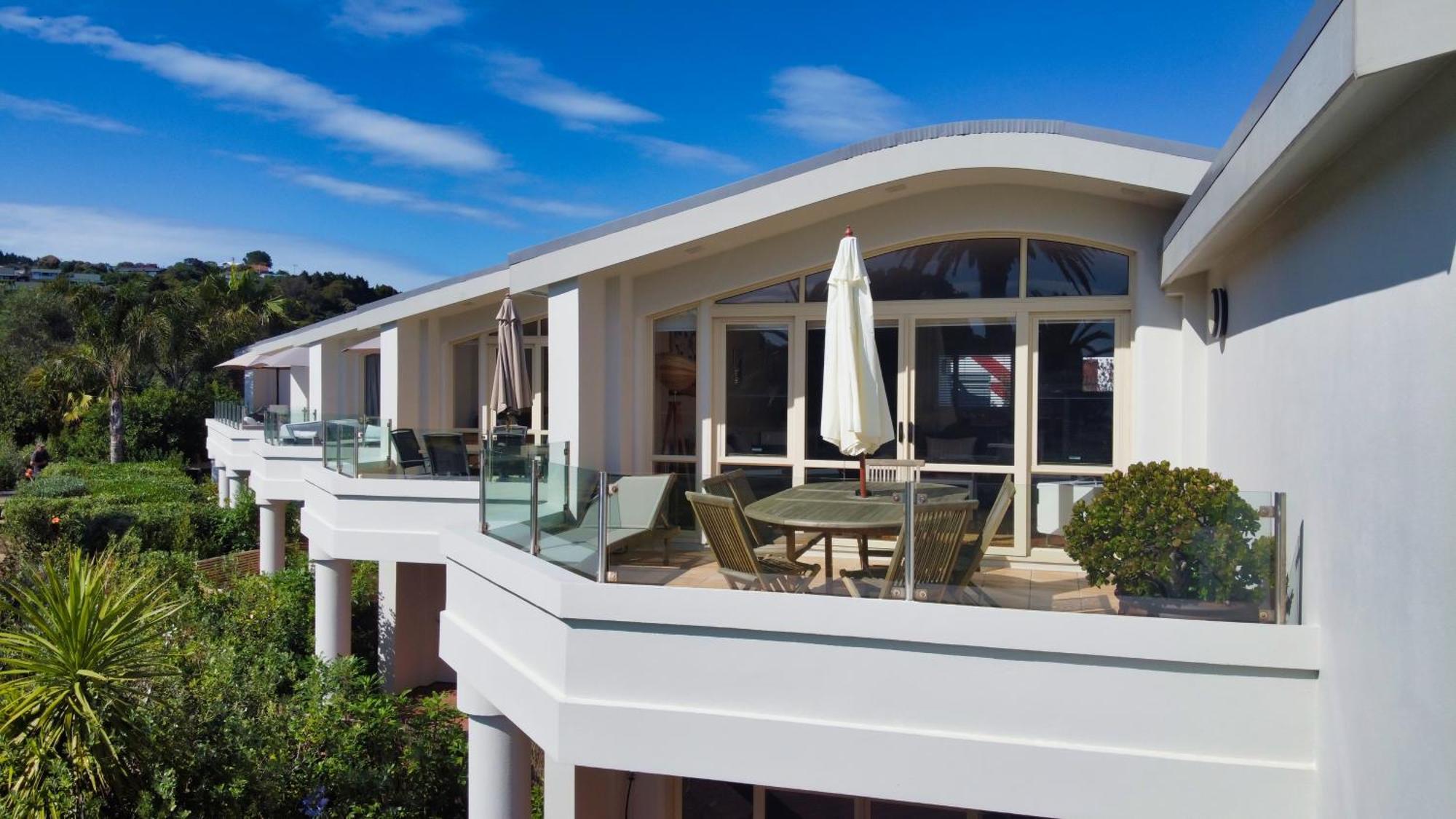Onetangi Beach Apartments Dış mekan fotoğraf