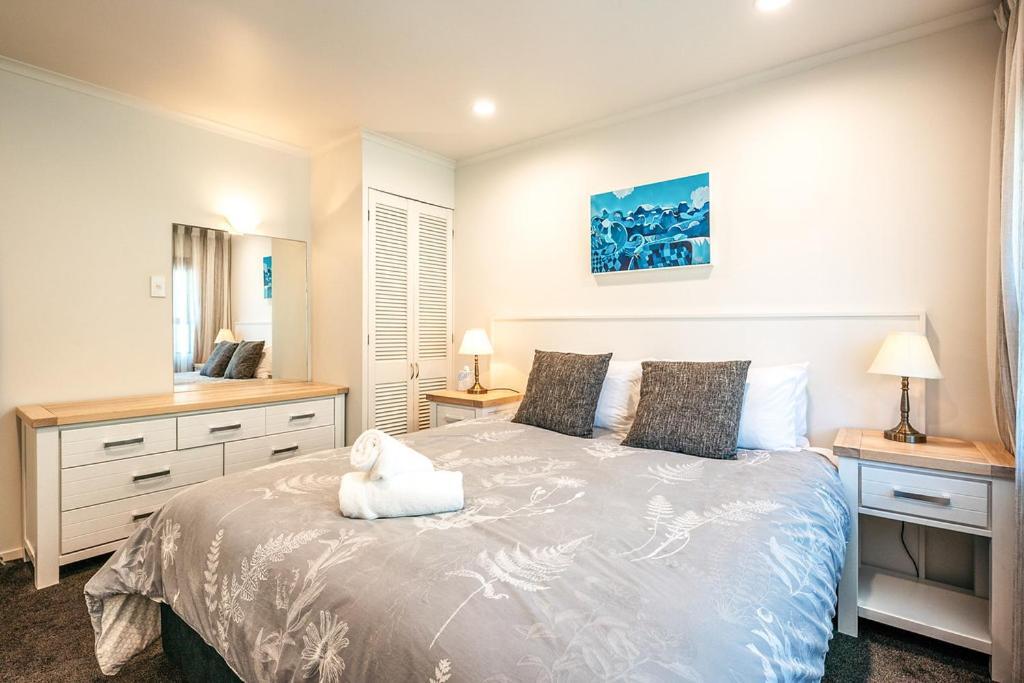 Onetangi Beach Apartments Dış mekan fotoğraf
