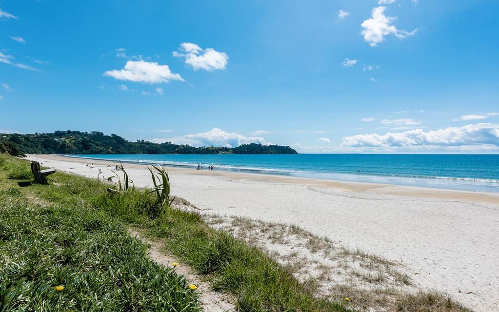 Onetangi Beach Apartments Dış mekan fotoğraf