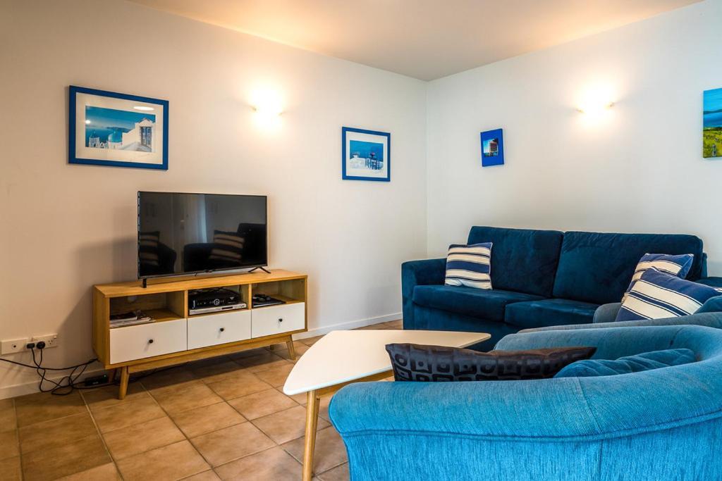 Onetangi Beach Apartments Dış mekan fotoğraf