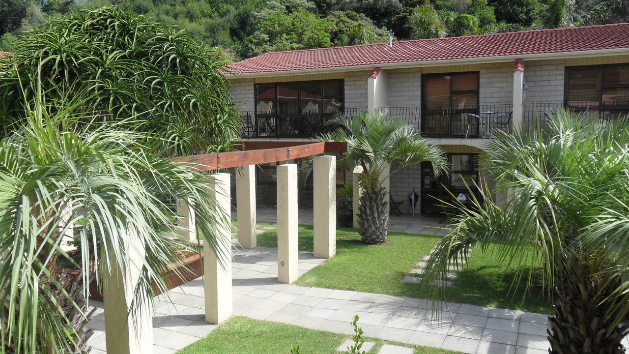 Onetangi Beach Apartments Dış mekan fotoğraf